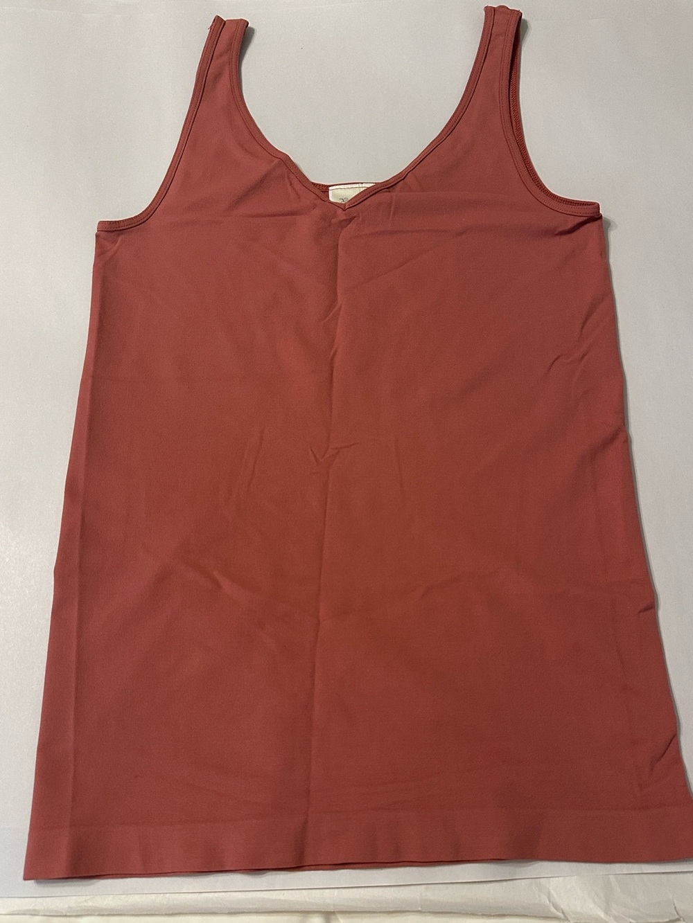 Eloise Anthropologie Dusty Red Seamless Tank - NWOT - Size M